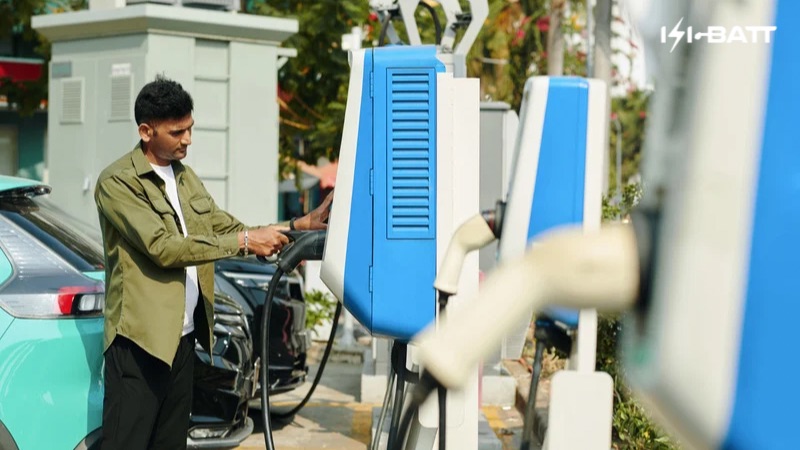 Pentingnya Infrastruktur EV Charging di Indonesia